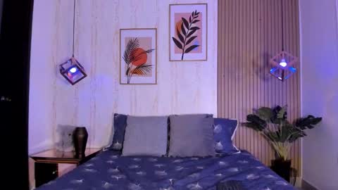 Snapshot of ayleen_dunkann chatting on October 22, 3:57 pm Ayleen online show from October 22, 3:57 pm