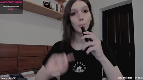 Snapshot of ayn3q chatting on February 8, 9:35 am AYNEK        fansly  online show from February 8, 9:35 am