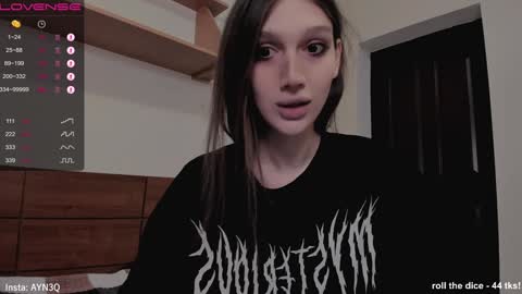 Snapshot of ayn3q chatting on December 21, 1:26 am AYNEK        fansly  online show from December 21, 1:26 am