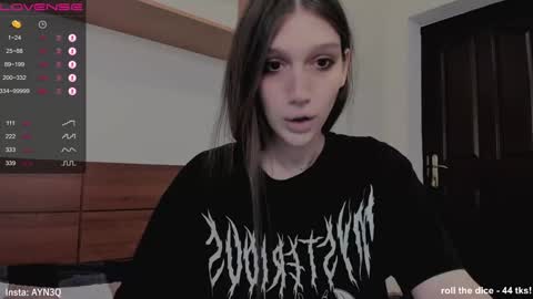 Snapshot of ayn3q chatting on December 21, 7:45 am AYNEK        fansly  online show from December 21, 7:45 am