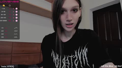 Snapshot of ayn3q chatting on December 21, 4:30 am AYNEK        fansly  online show from December 21, 4:30 am