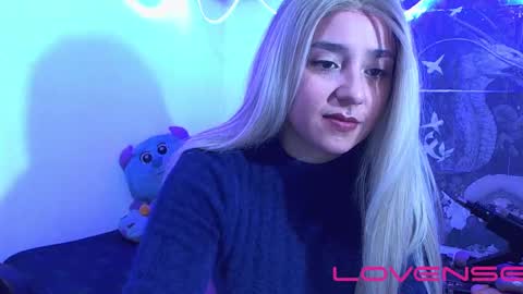 azul  online show from January 10, 6:28 pm