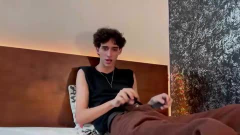 nice boy online show from December 2, 4:21 am