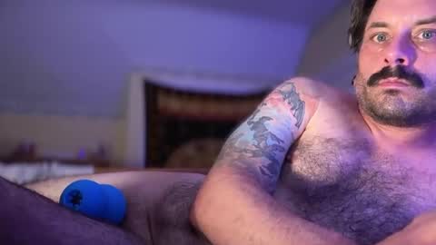 Snapshot of b4nkshot765 chatting on September 25, 5:47 am bry online show from September 25, 5:47 am