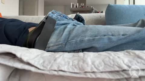 b6662050 online show from May 30, 6:06 pm