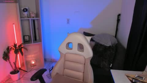 odeley online show from November 12, 8:49 am