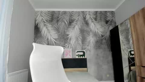 Monica online show from November 27, 1:57 am