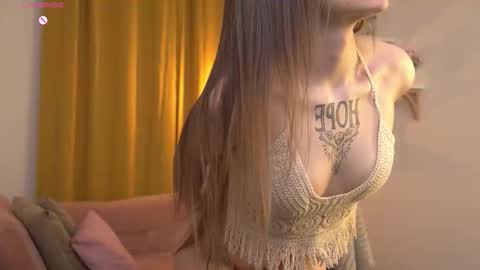 Cristy online show from October 3, 6:43 am