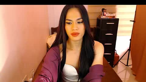 Nathalia online show from October 10, 7:08 pm