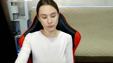 baby_kitte online show from January 13, 3:25 am