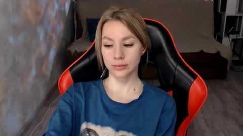 baby_kitte online show from February 13, 4:05 am