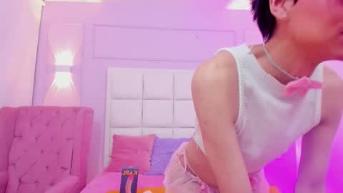 baby_lannie online show from October 18, 3:44 am