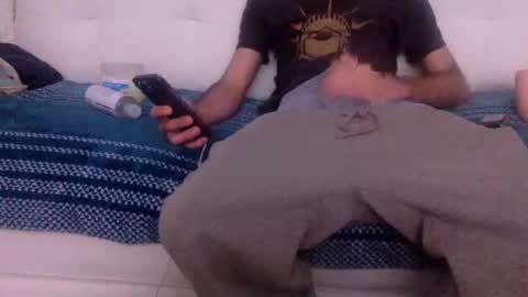 babyboii42o online show from April 4, 1:34 am