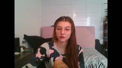 babydemon6 online show from October 6, 2:13 pm