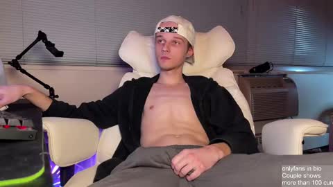 Big cock boy online show from February 9, 8:32 am