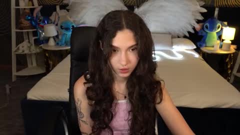 Sasha online show from November 17, 8:00 pm