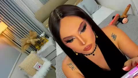 ASK ME IN PM online show from March 5, 9:59 pm