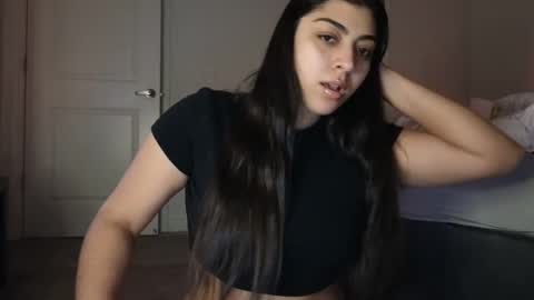 Snapshot of babygotbackends chatting on January 20, 7:04 am BabyGotBackends online show from January 20, 7:04 am