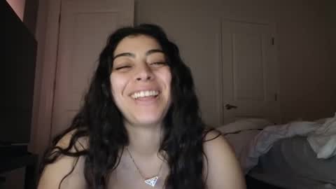 Snapshot of babygotbackends chatting on January 21, 7:58 am BabyGotBackends online show from January 21, 7:58 am