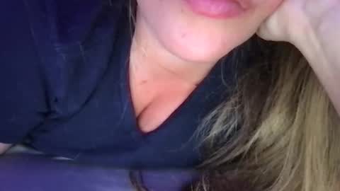babyhoney333 online show from April 29, 9:41 pm
