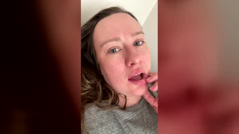 babyslut03_23 online show from March 19, 10:58 pm