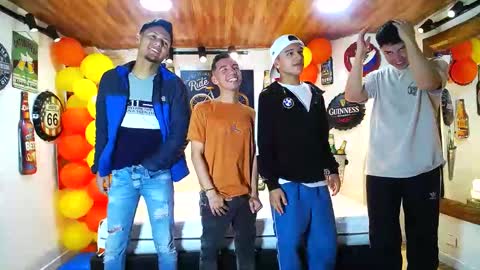 Snapshot of backyardigans chatting on February 10, 6:45 pm backyardigans online show from February 10, 6:45 pm