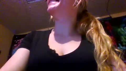 Badbitch520 online show from March 17, 4:01 pm