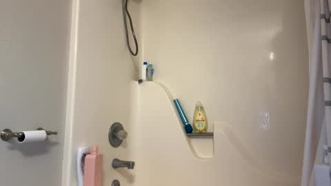 HotWifeFun32 online show from October 4, 3:04 am