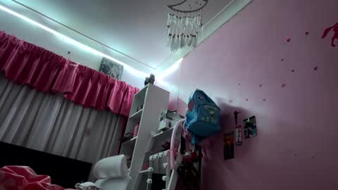 baddieprettypussy online show from December 5, 9:52 am