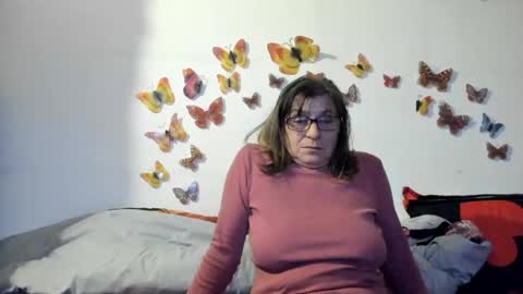 Gina online show from December 3, 5:06 pm