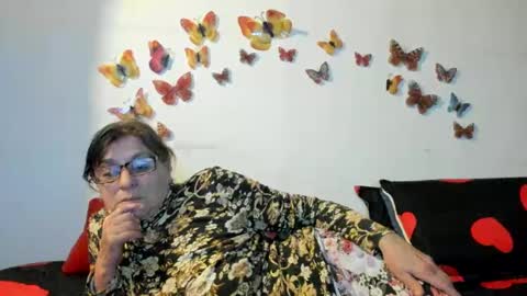 Gina online show from December 22, 5:21 pm