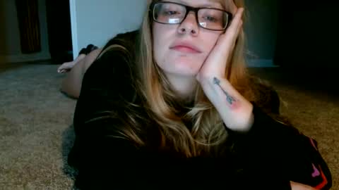 baeblondie online show from September 22, 11:36 am