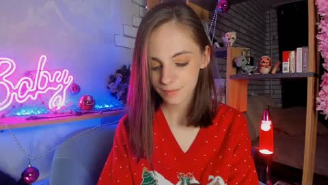 Molly  links in bio online show from December 15, 8:36 pm