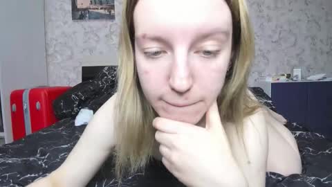 holly online show from November 11, 3:36 pm