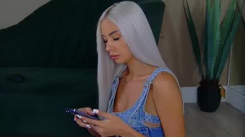 Snapshot of bailey_rush chatting on September 10, 1:34 pm bailey_rush online show from September 10, 1:34 pm
