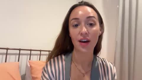 baileyrosee online show from March 22, 12:14 am