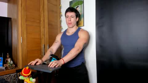 bain_aaron online show from March 9, 12:43 pm