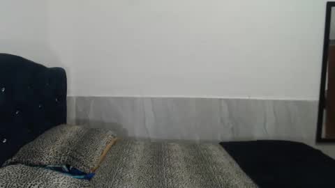 valentina online show from March 12, 5:13 am