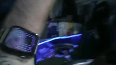 boton online show from November 16, 9:06 pm