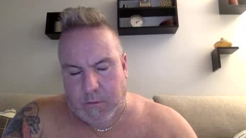 banana5289 online show from March 27, 7:15 pm