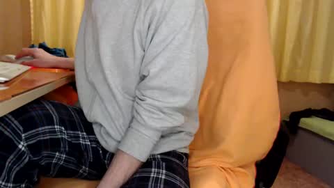       online show from March 3, 10:31 pm