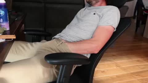 Snapshot of banzal chatting on October 12, 11:36 am banzak online show from October 12, 11:36 am