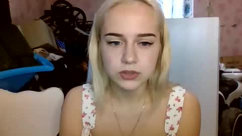 barbie___girl online show from November 10, 6:16 am