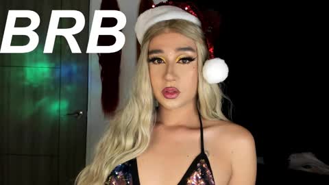          I work from home this is my room 3 online show from December 5, 10:50 am