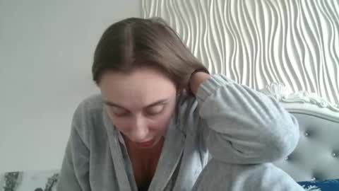 Kate online show from April 4, 11:39 am