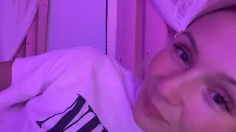 barbiebrittney online show from July 14, 1:20 am