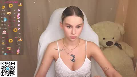 Eva online show from November 9, 7:49 pm