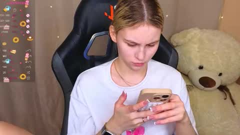 Eva online show from September 24, 6:47 pm