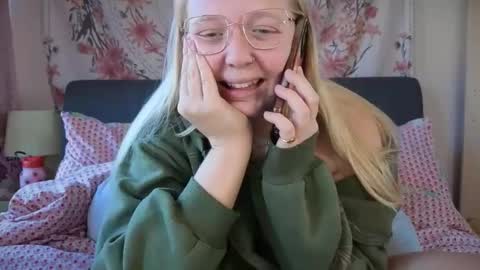 barbiegirl966 online show from September 9, 8:47 am