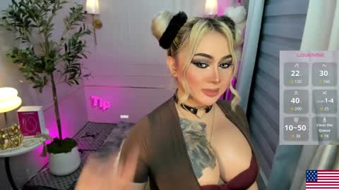 Miss Alexa Fields  online show from October 25, 12:33 am